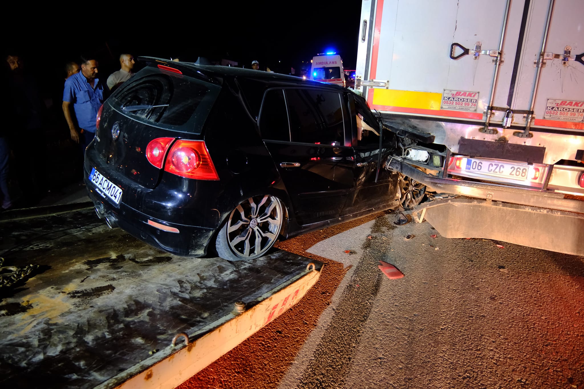 SORGUN ‘DA ZİNCİRLEME TRAFİK KAZASI: 1 ÖLÜ, 7 YARALI